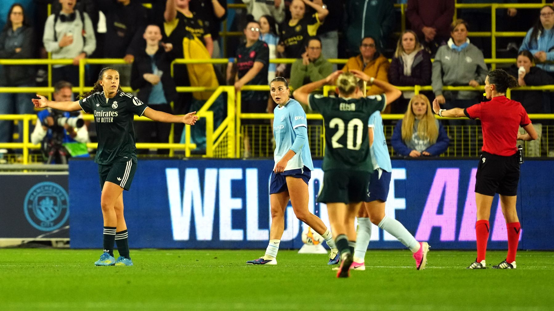 Silvia Cristóbal, Real Madrid, Manchester City