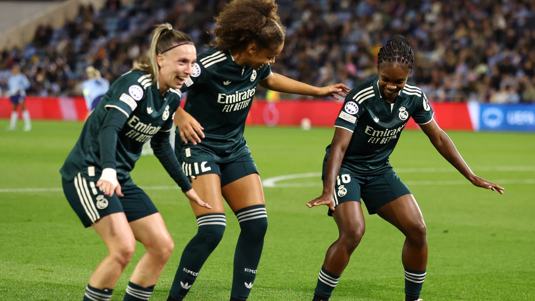 Real Madrid, Schröder, Caicedo, Barcelona, Clásico