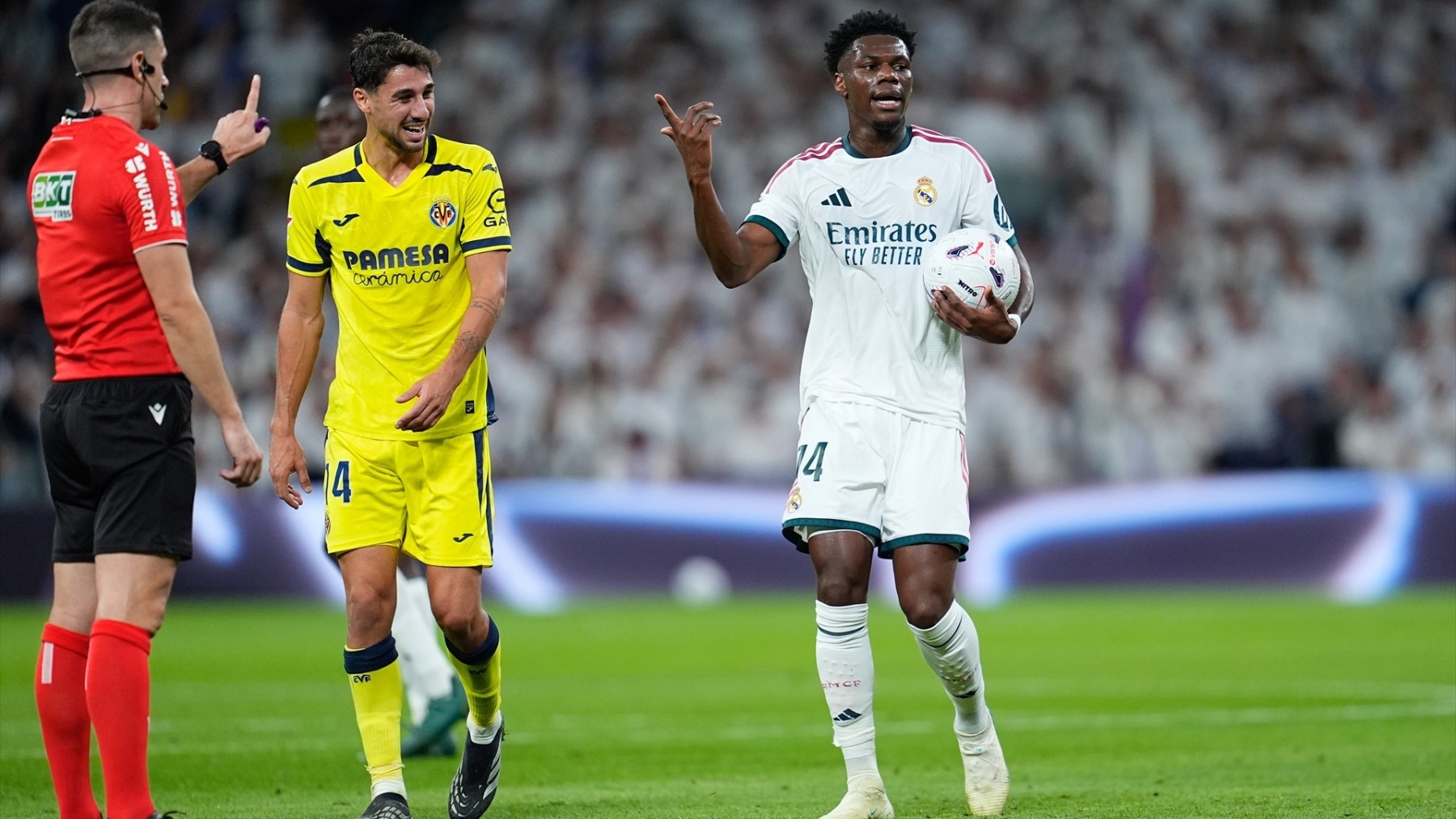 Tchouaméni defiende a Vinicius tras su expulsión: «No entiendo qué pasa con los árbitros y esa roja»