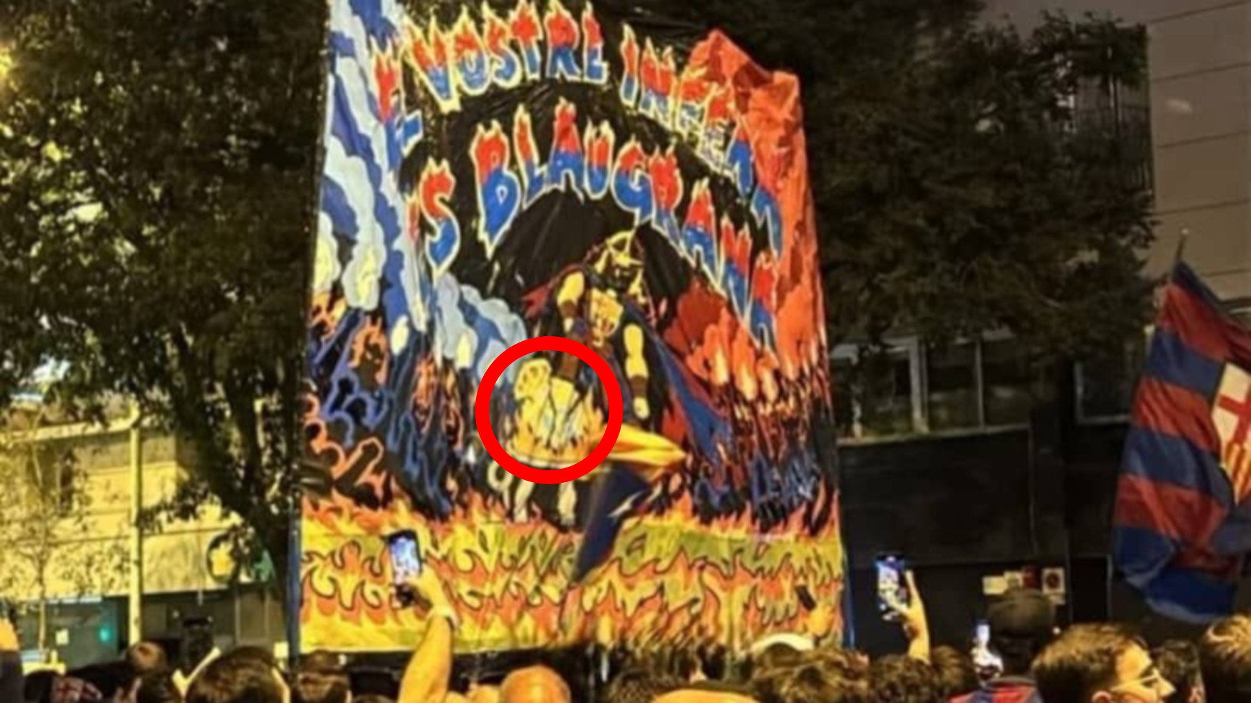 Tifo de la afición del Barcelona antes de el Clásico