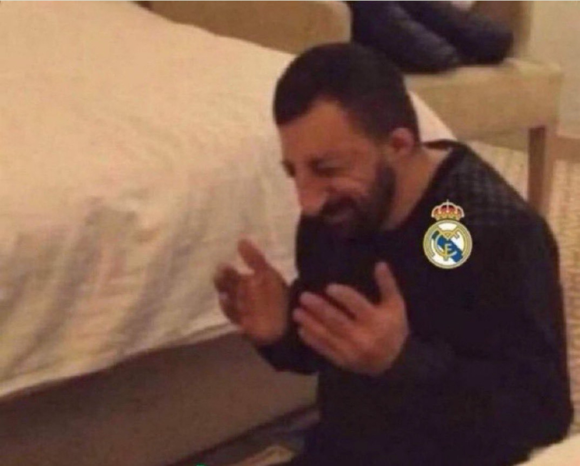 Los madridistas rezan para romper el invicto del Barcelona