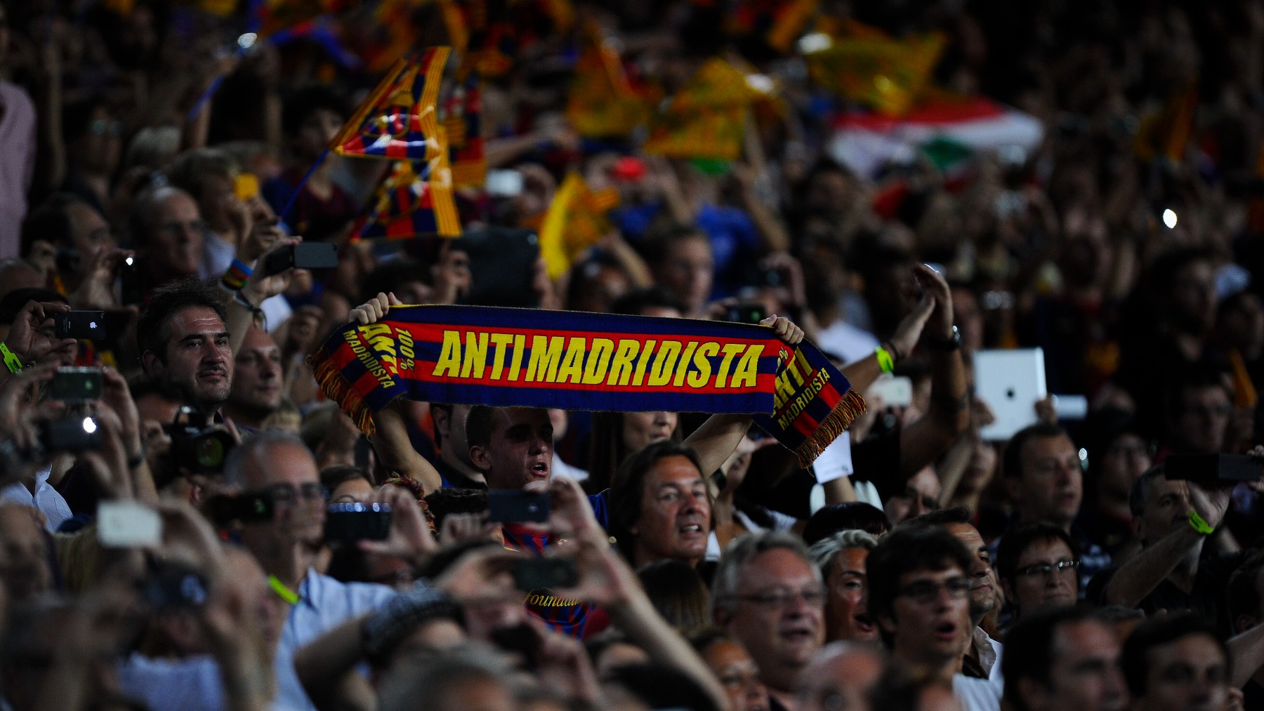 Grada del Camp Nou en el Barcelona - Real Madrid