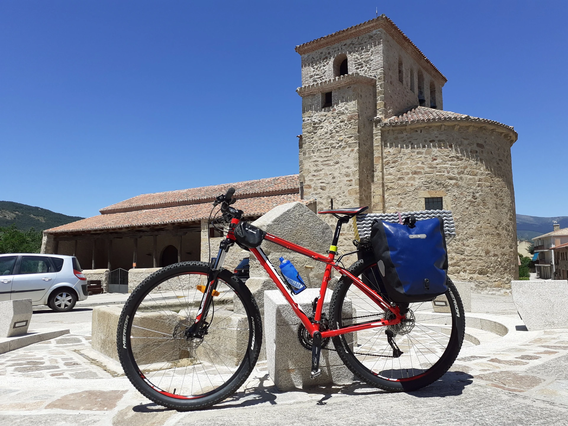 Disfrutar de la bicicleta para conocer la Sierra Norte de Madrid. @Comunidad de Madrid