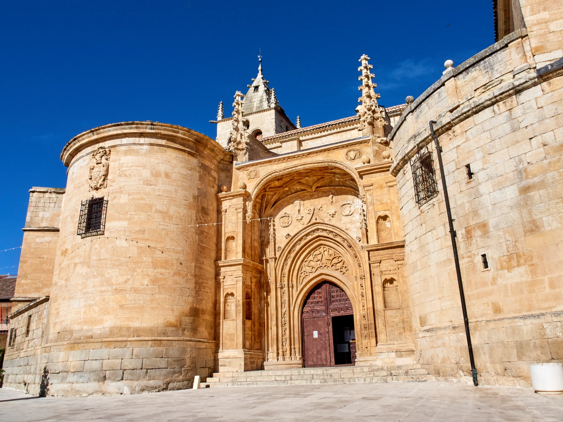 Iglesia de Santa María Magdalena en Torrelaguna. @ Adobe Stock