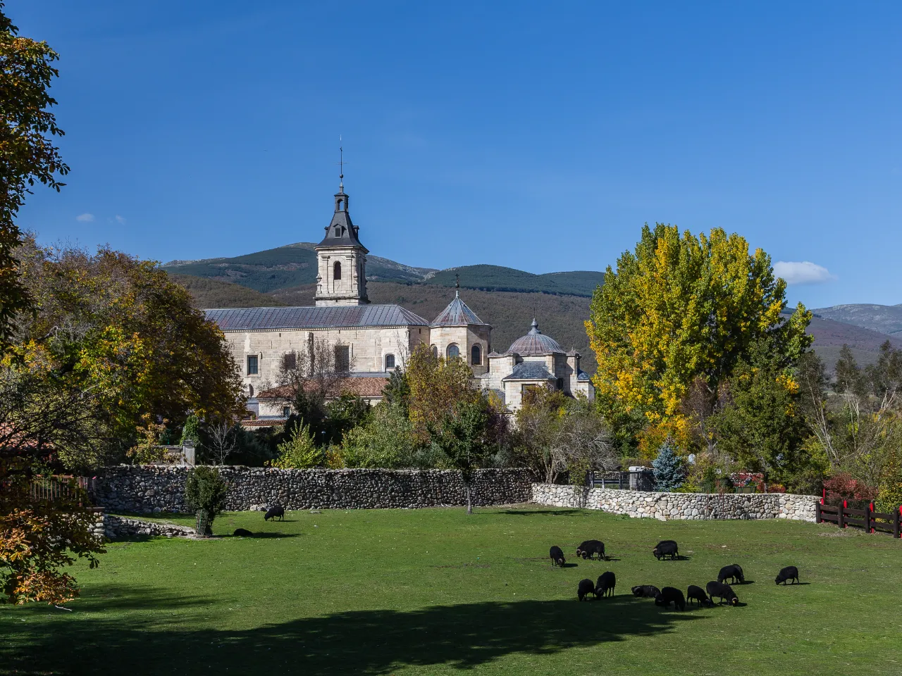 Monasterio Santa María de El Paular. @ Adobe Stock
