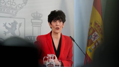 El Gobierno aprueba la regularización masiva: «Sin inmigrantes más de 90.000 bares desaparecerían»