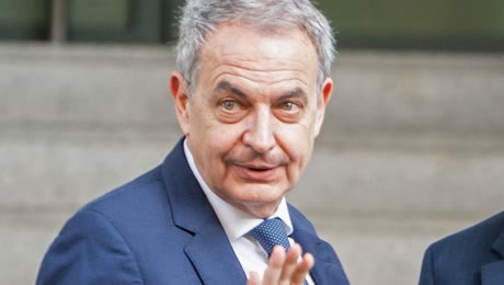 Zapatero busca librarse del contrabando y el delito fiscal alegando que las joyas las recibió en Moncloa