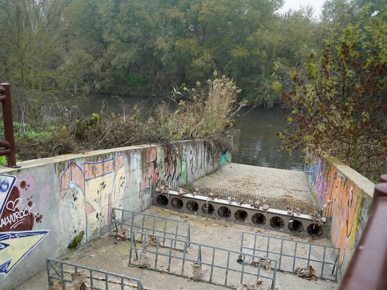 aliviaderos-canal-isabel-ii-05