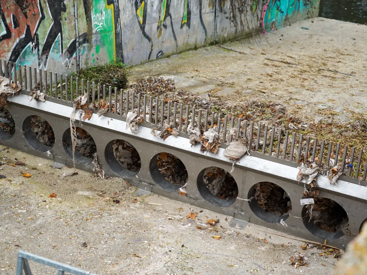 aliviaderos-canal-isabel-ii-06