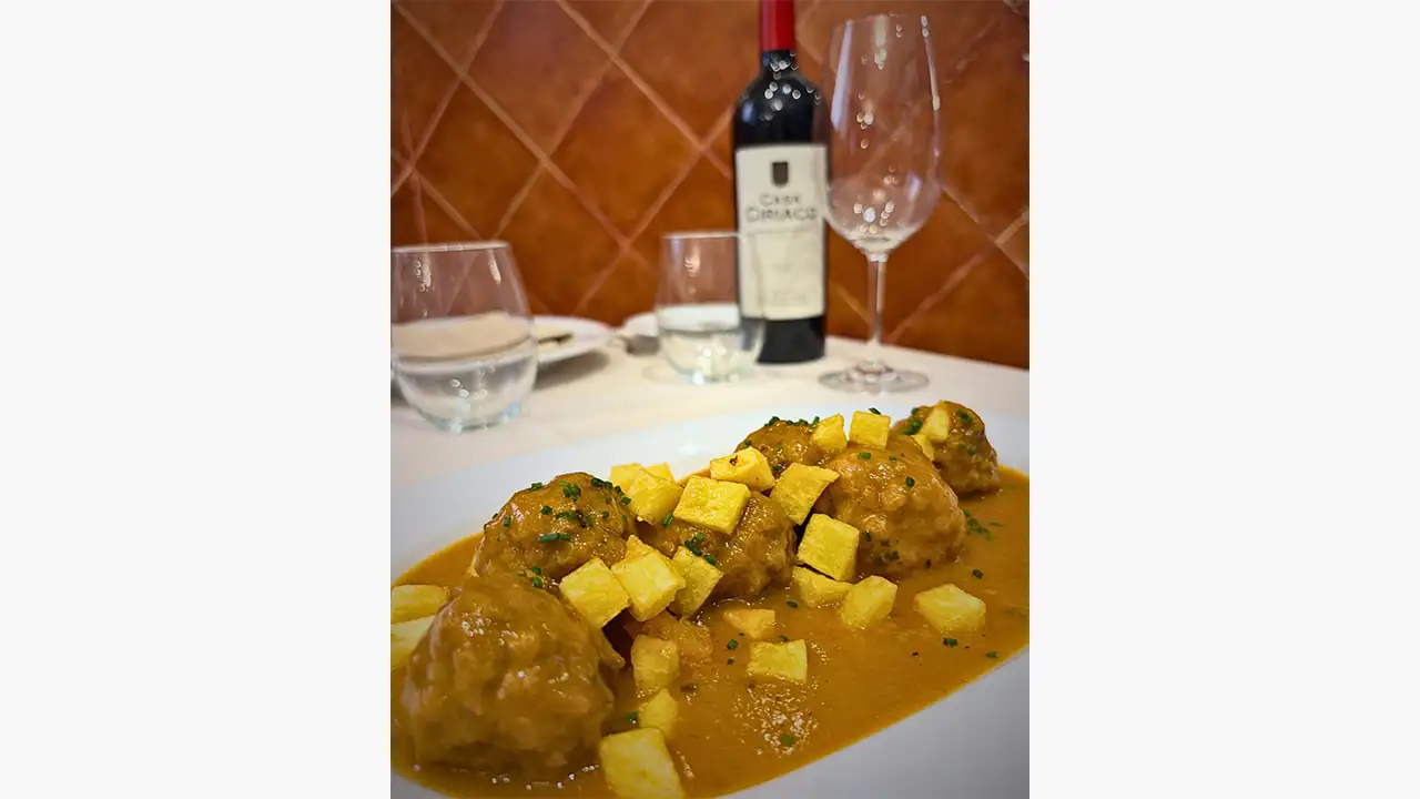 Albóndigas en salsa de pepitoria. @RRSS Casa Ciriaco