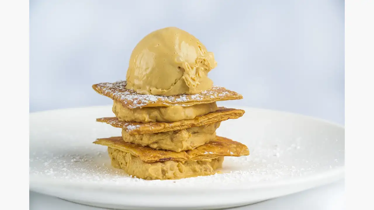 Milhoja de piñones. @ La Catapa