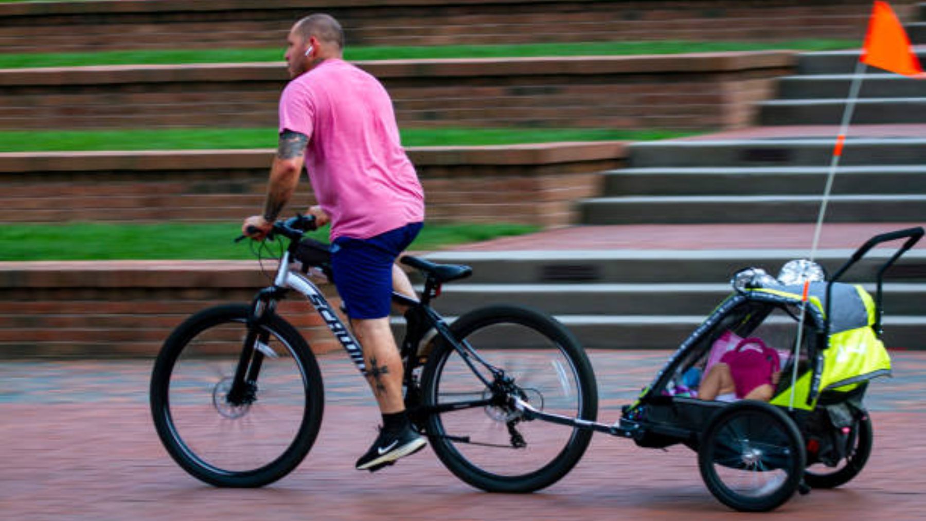 Las bicicletas podrán llevar remolques para niños, España