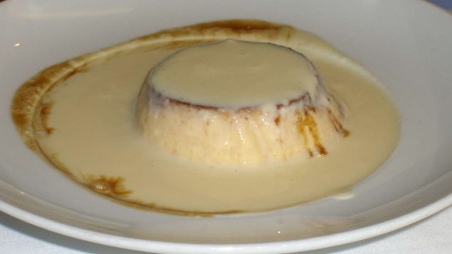 Flan en salsa