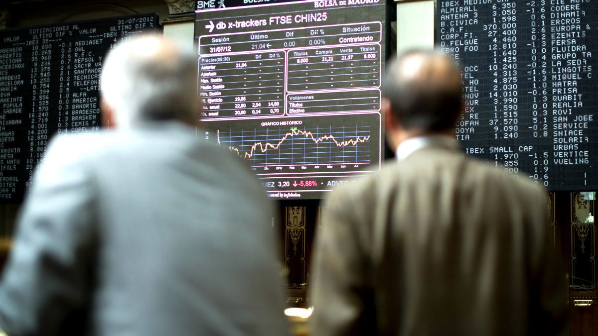 Inversores en la Bolsa de Madrid (Foto: GETTY).