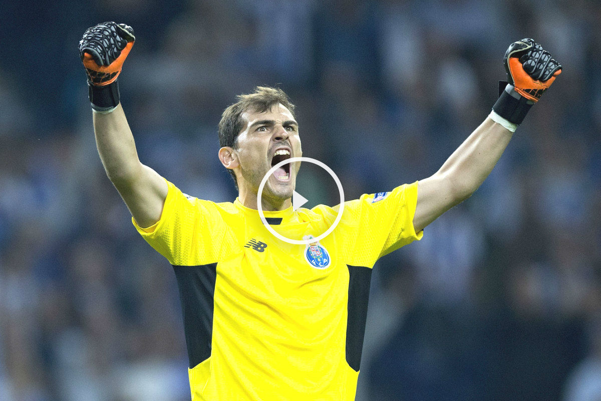 Iker Casillas celebra un triunfo del Oporto.
