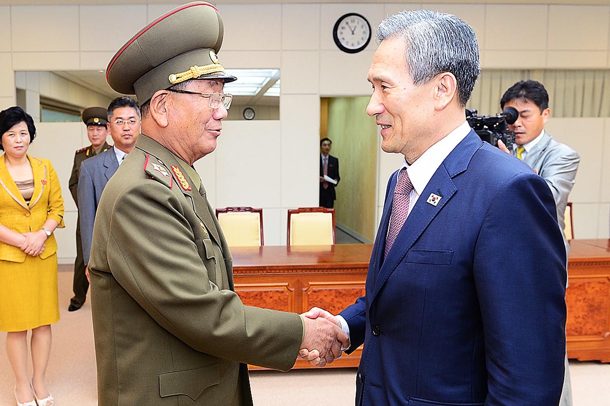 El asesor presidencial de Corea del Norte y el ministro de Reunificación de Corea del Sur (Getty)