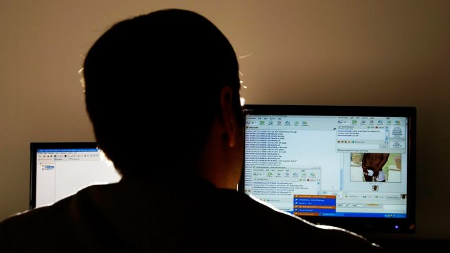 La policía detiene a 81 personas por compartir archivos pedófilos en internet