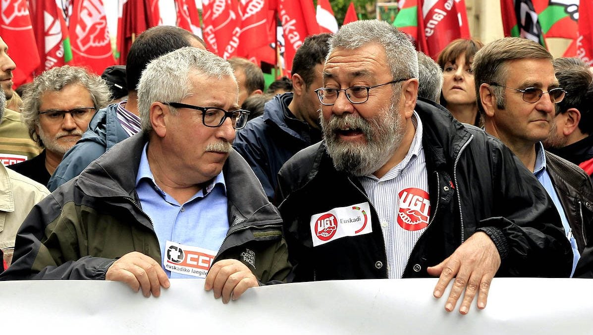 El secretario general de CCOO, Ignacio Fernández Toxo, y el ex secretario general de UGT, Cándido Méndez. (Foto: EFE)