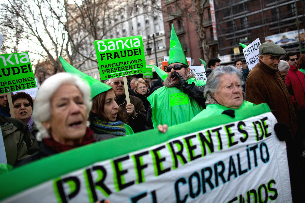 Manifestación de clientes de Bankia afectados por el fraude de las preferentes. (Foto: GETTY)
