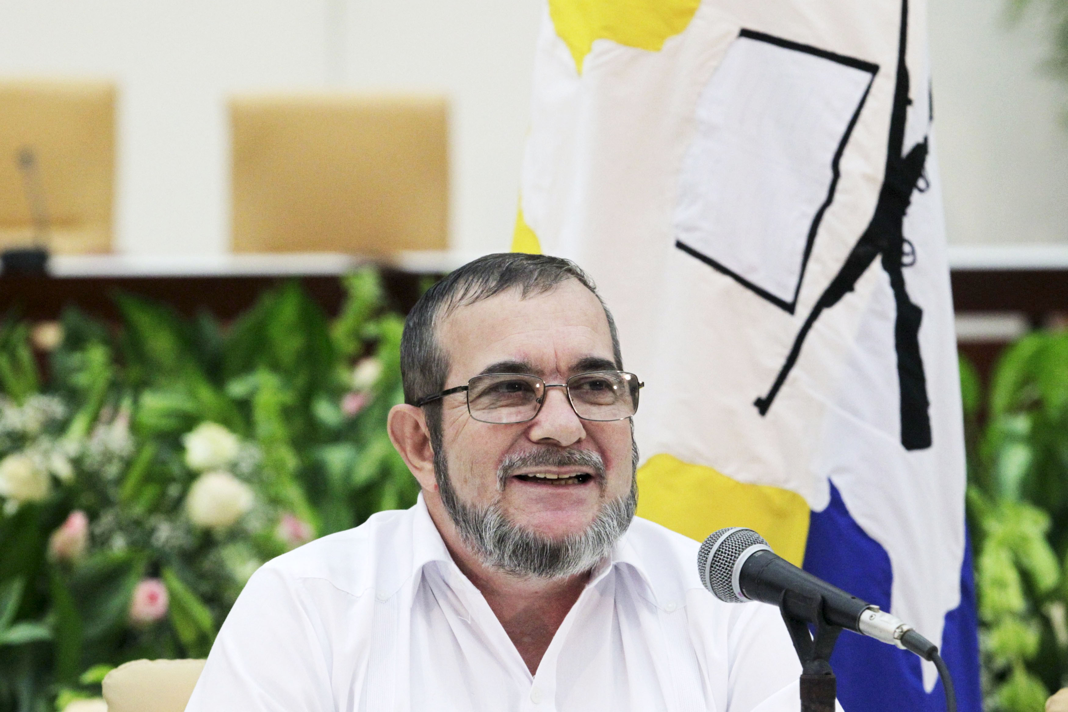 El líder de las FARC Timochenko en una conferencia de prensa en Cuba. (Foto: Reuters)