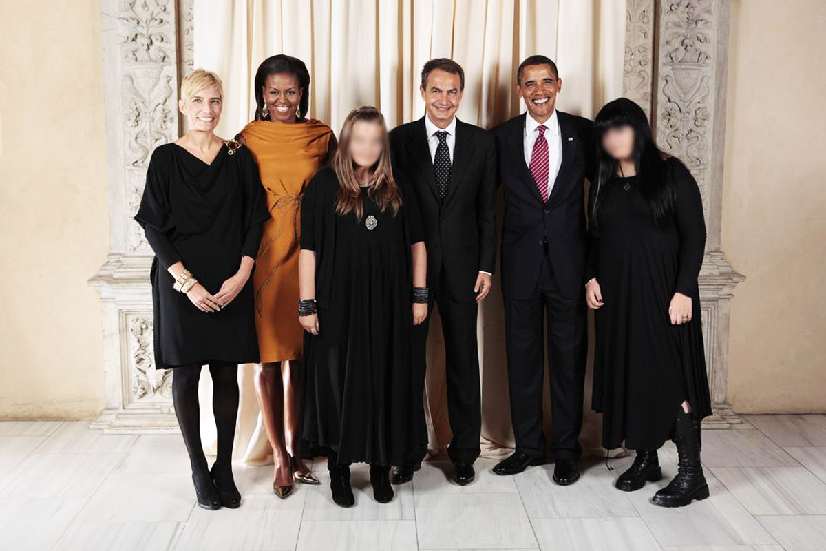 La célebre foto tomada en septiembre de 2009 en Nueva York, en la que la familia Zapatero aparece junto al matrimonio Obama.