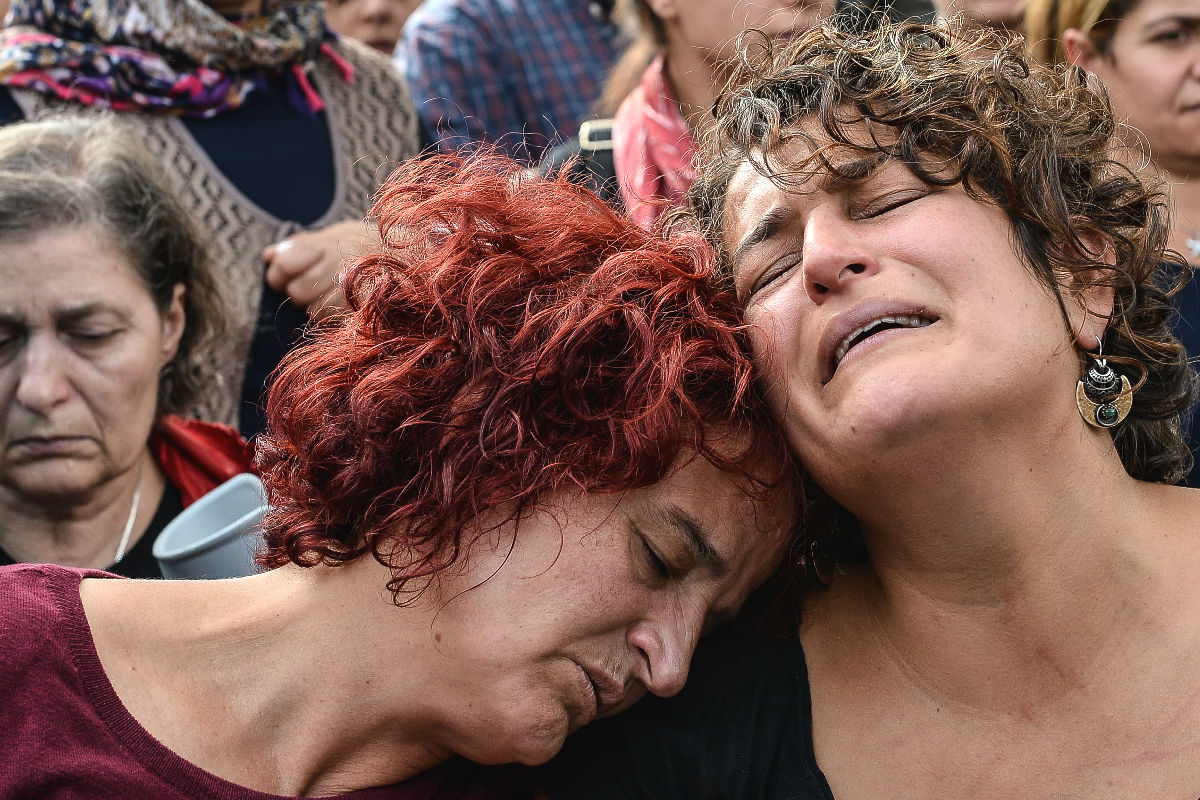 Lágrimas por los fallecidos por el atentado de Ankara. (Foto: Getty)