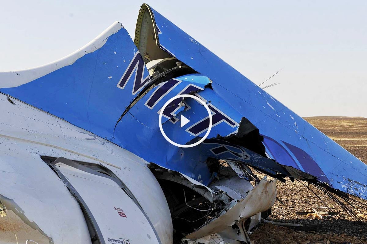 Restos del aparato ruso que se ha estrellado en el Sinaí. (Foto: Reuters)