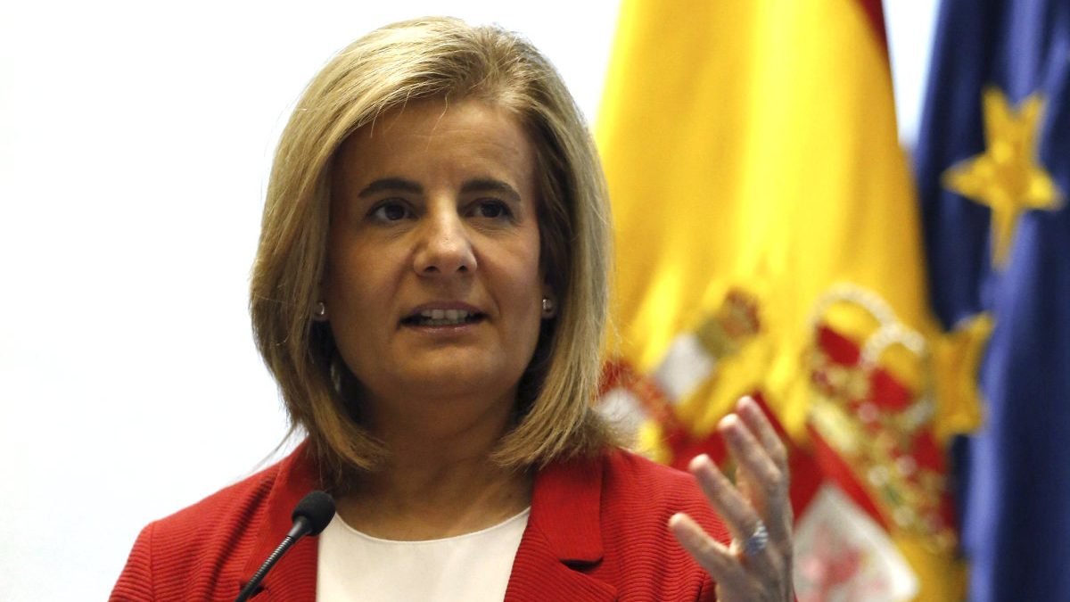 La ministra de Empleo y Asuntos Sociales, Fátima Báñez. (Foto: EFE)