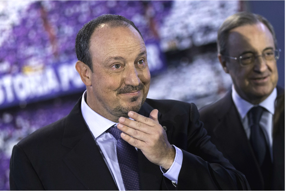 Rafa Benítez, junto a Florentino Pérez el día de su presentación. (Getty)