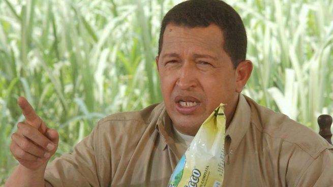 Hugo Chávez durante una emisión de su monólogo televisivo Aló Presidente (Foto: Getty)
