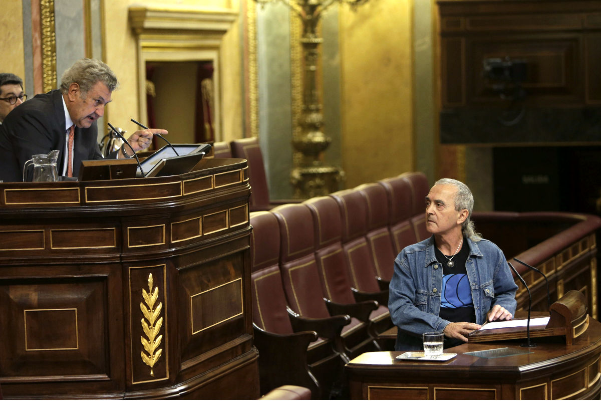 Posada llama la atención a Cuadra, hoy en el Congreso (Foto: Efe)