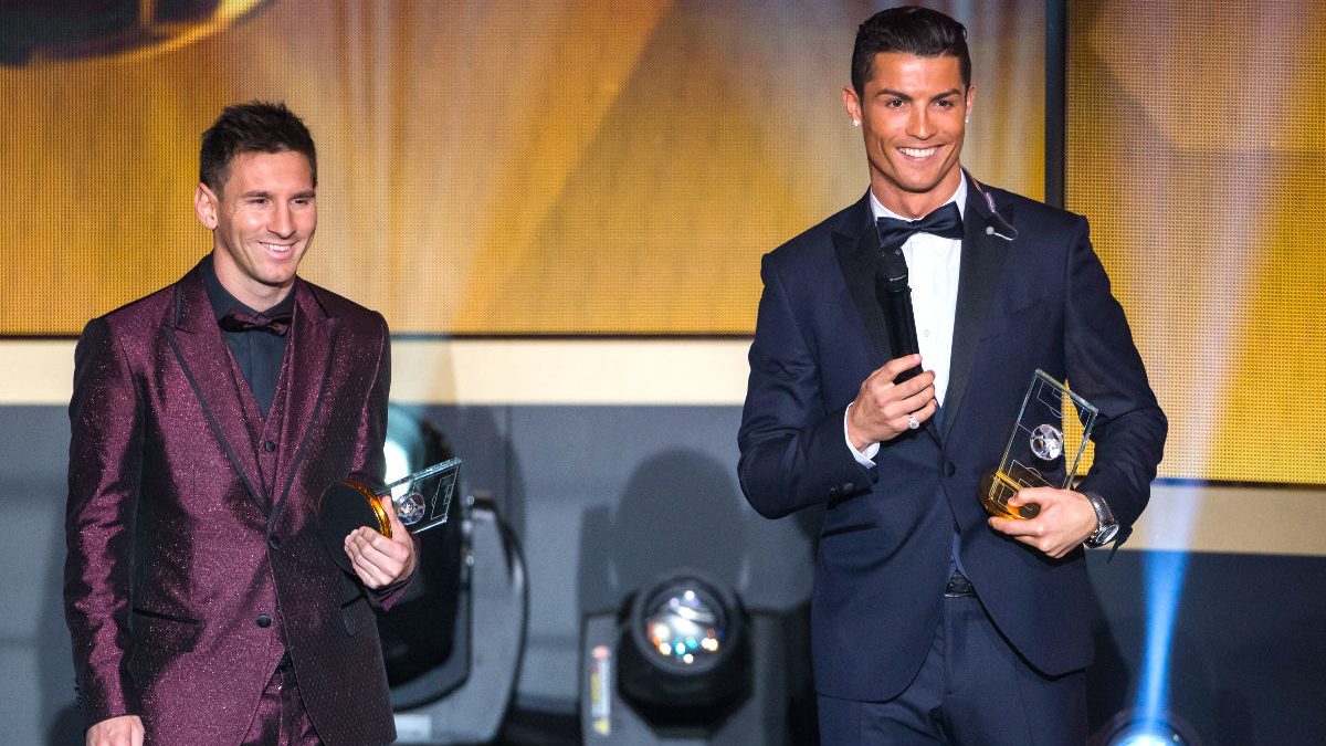 Cristiano Ronaldo y Leo Messi, en la última gala del Balón de Oro. (Getty)