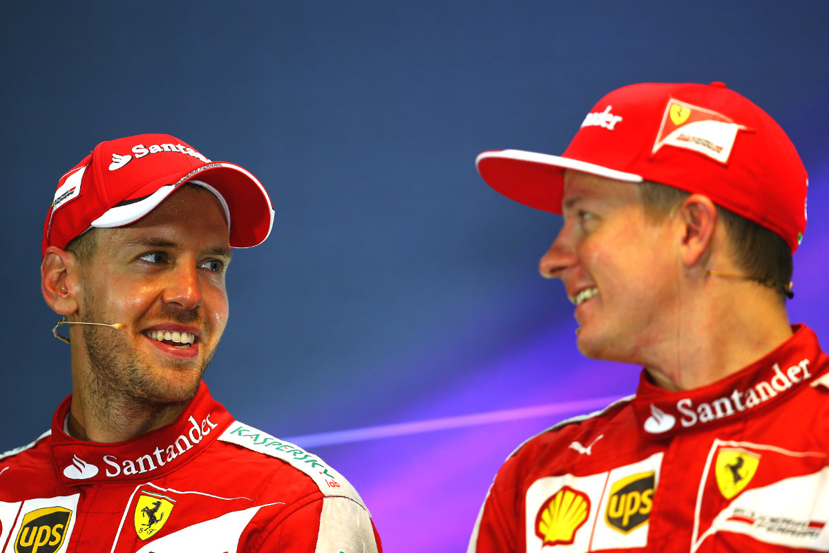 Sebastian Vettel y Kimi Raikkonen, en rueda de prensa.