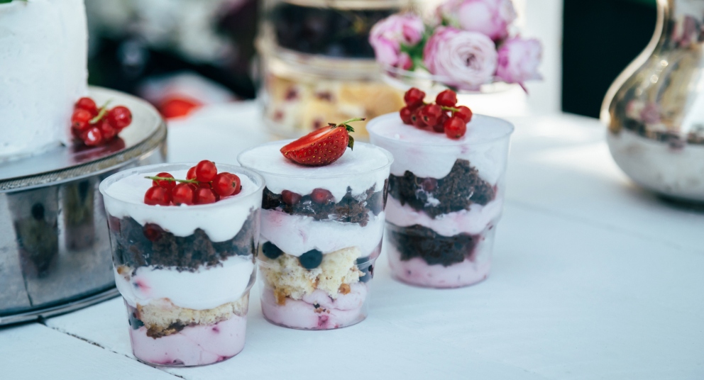 Receta de Mousse de moras y bizcocho de aceite sin gluten