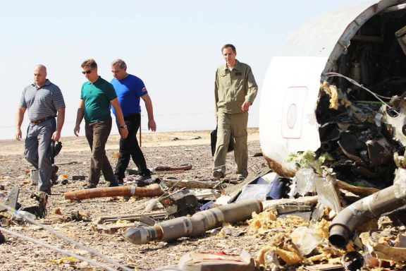Restos del avión caído sobre la península del Sinaí (Foto: Getty)