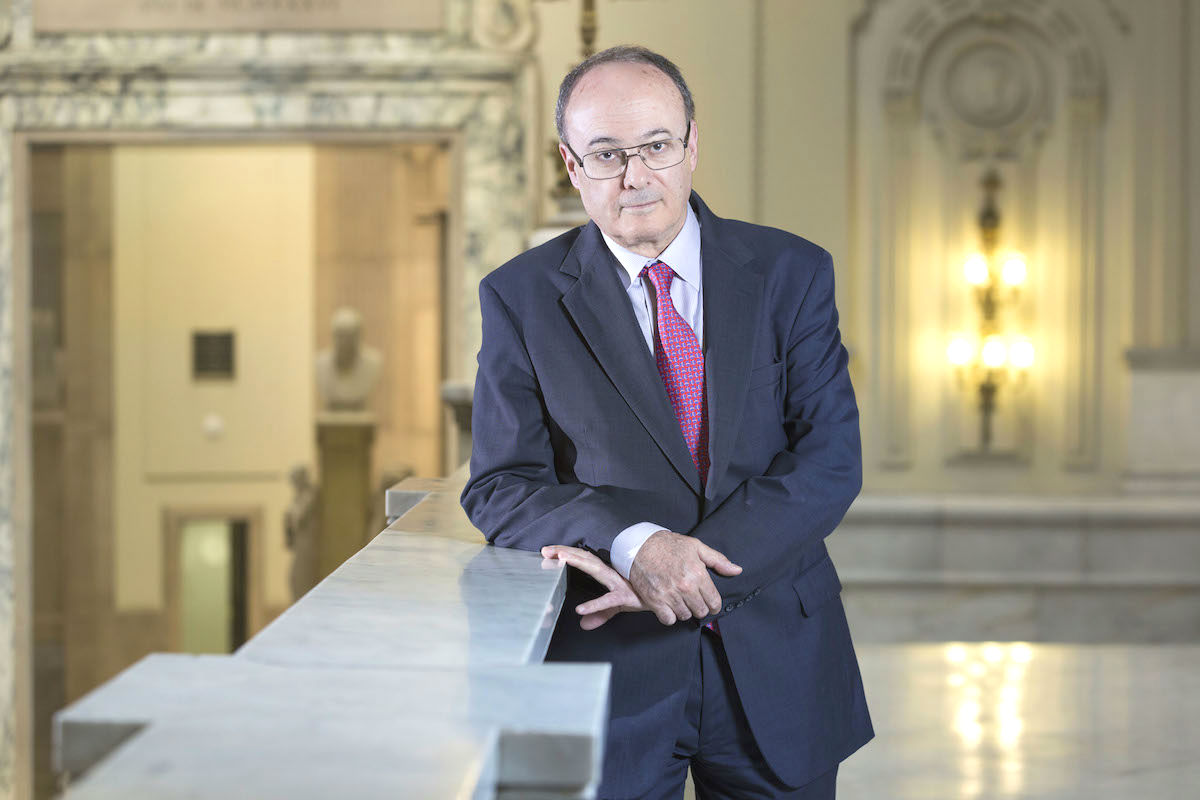 El exgobernador del Banco de España, Luis María Linde.
