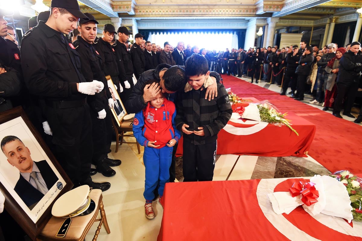 Túnez llora a sus fallecidos en el atentado terrorista (Foto: AFP)