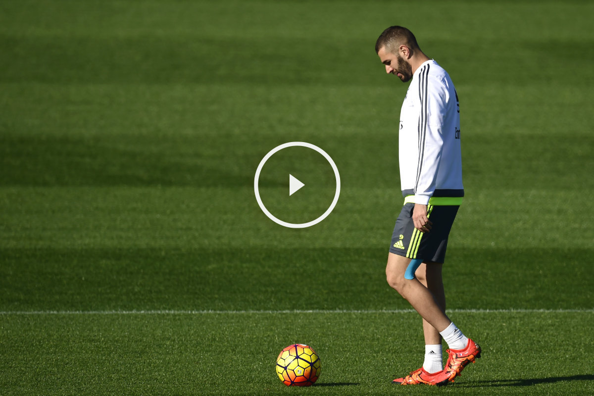 Benzema, en un entrenamiento de la semana pasada en Valdebebas. (AFP)