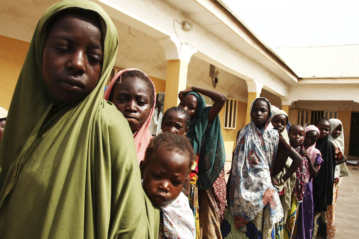 Jóvenes nigerianas rescatadas de las garras de Boko Haram. (Foto: AFP)