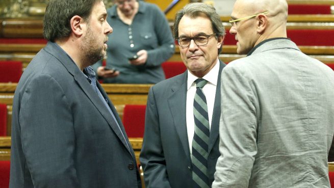 LD | El independentismo vuelve a hacerse con la mayoría en Cataluña / SONDEO Jxsi-financial-times-655x368