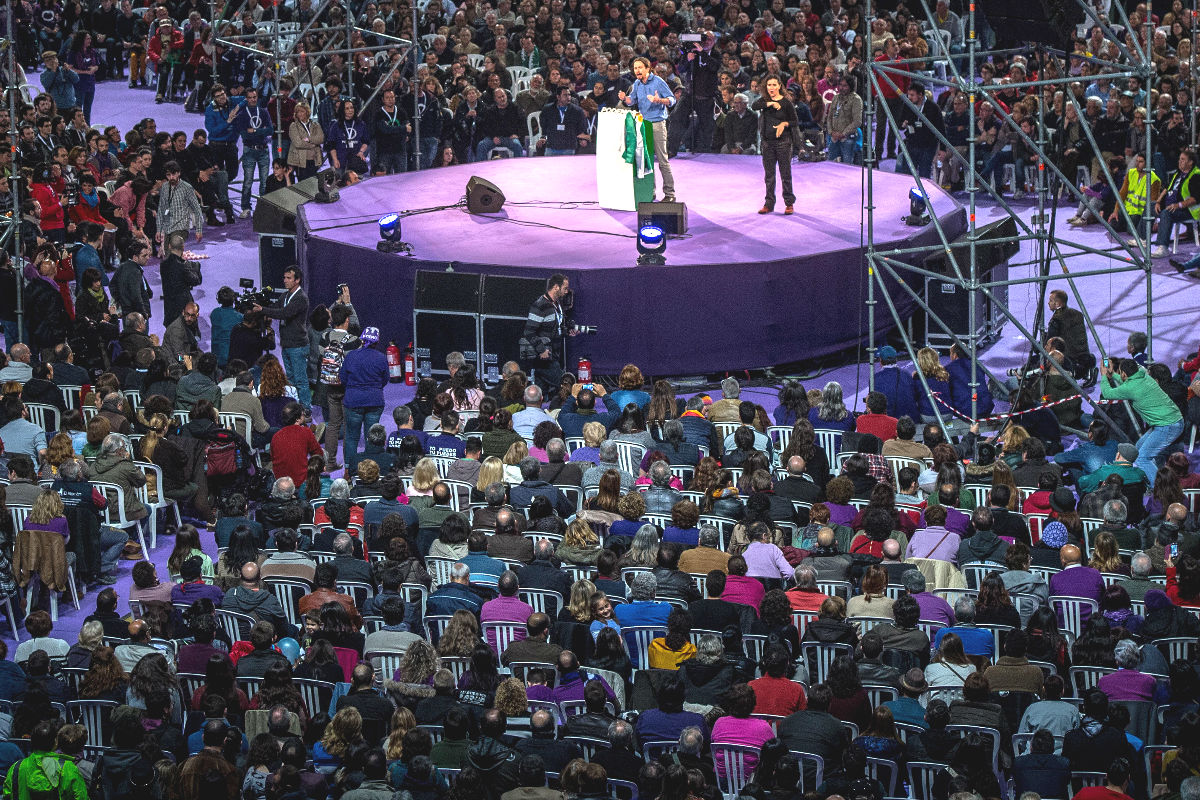 El líder de Podemos, Pablo Iglesias, dando un discurso en un mitin del partido (Foto: Getty)