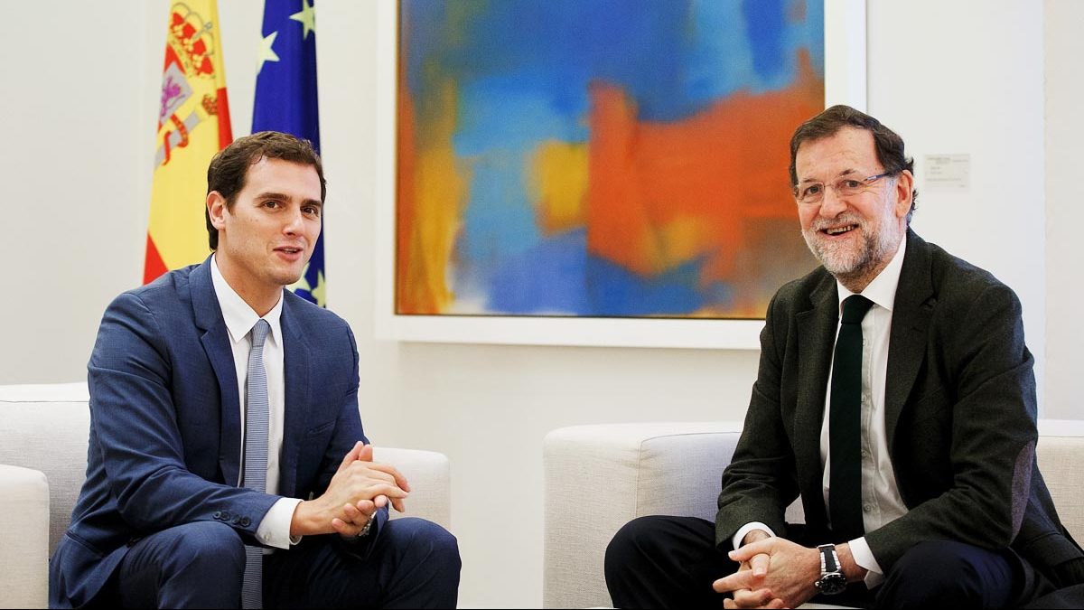 Albert Rivera y Mariano Rajoy durante la reunión de la semana pasada en Moncloa. (Foto: Getty)