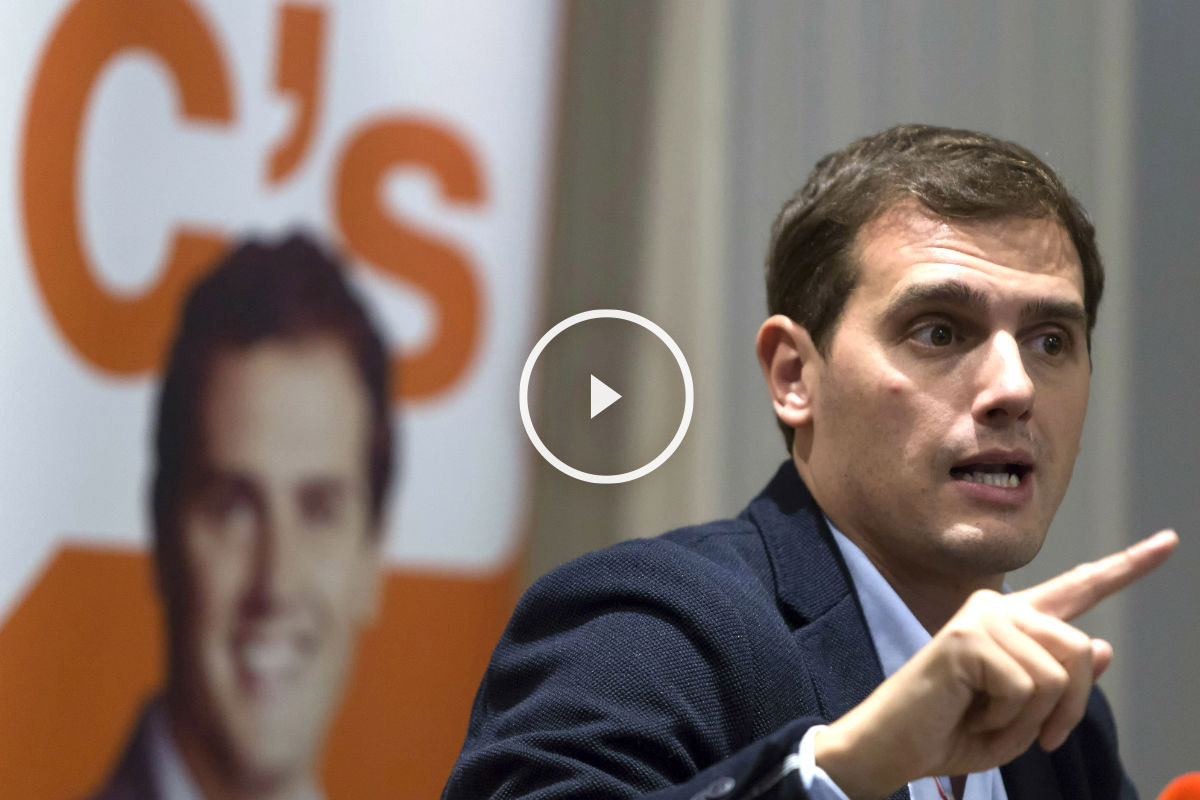 Albert Rivera tras la celebración de la Ejecutiva Nacional de Ciudadanos en Avila (Foto: Efe)