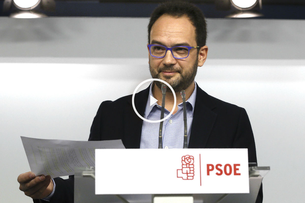 El PSOE considera oportuno que el Rey apele al orden constitucional