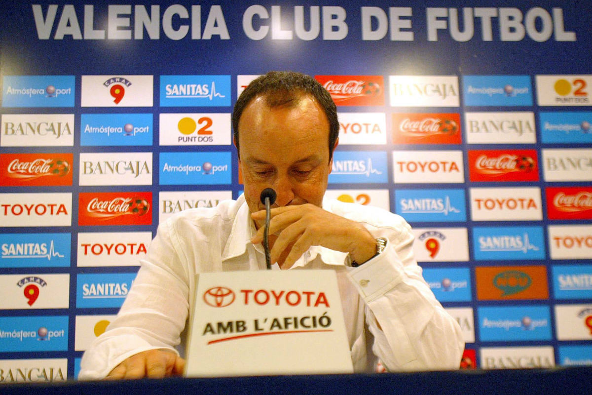 Rafa Benítez durante su etapa en Valencia (AFP)