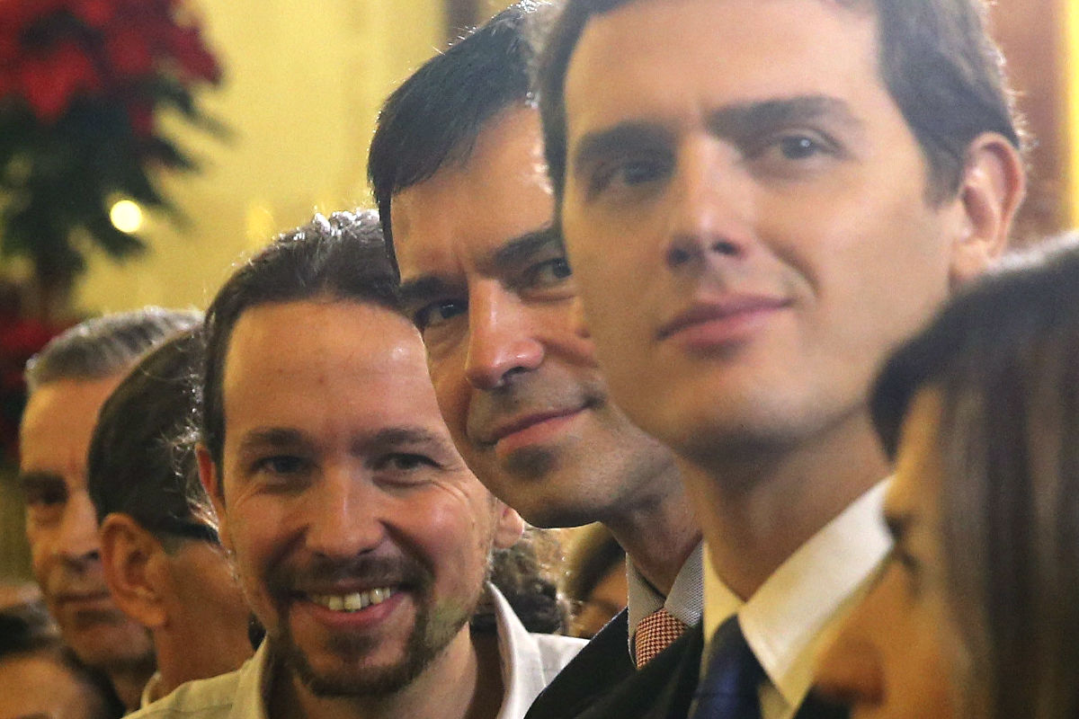 Pablo Iglesias (Podemos), Andrés Herzog (UPyD) y Albert Rivera (Ciudadanos), durante el acto del Día de la Constitución (Foto: Efe)