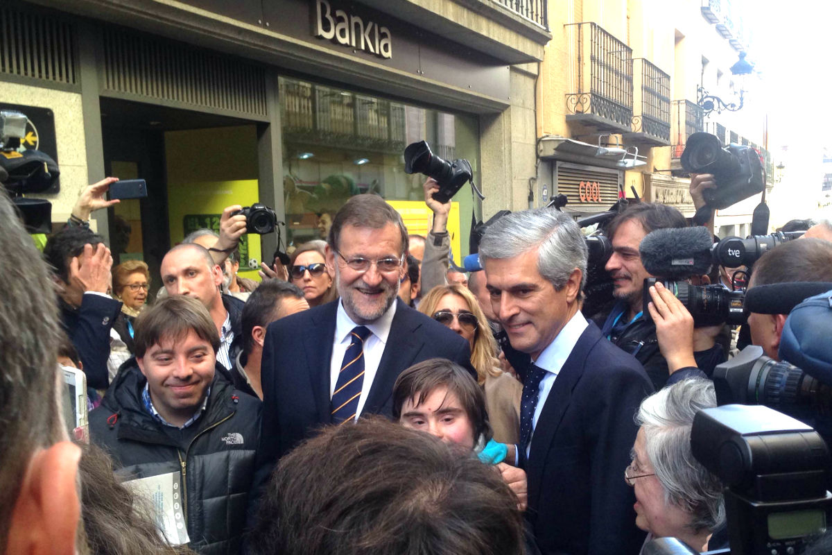 Mariano Rajoy y Adolfo Suárez Illana paseando por la ciudad de Ávila. (FOTO:Okdiario)