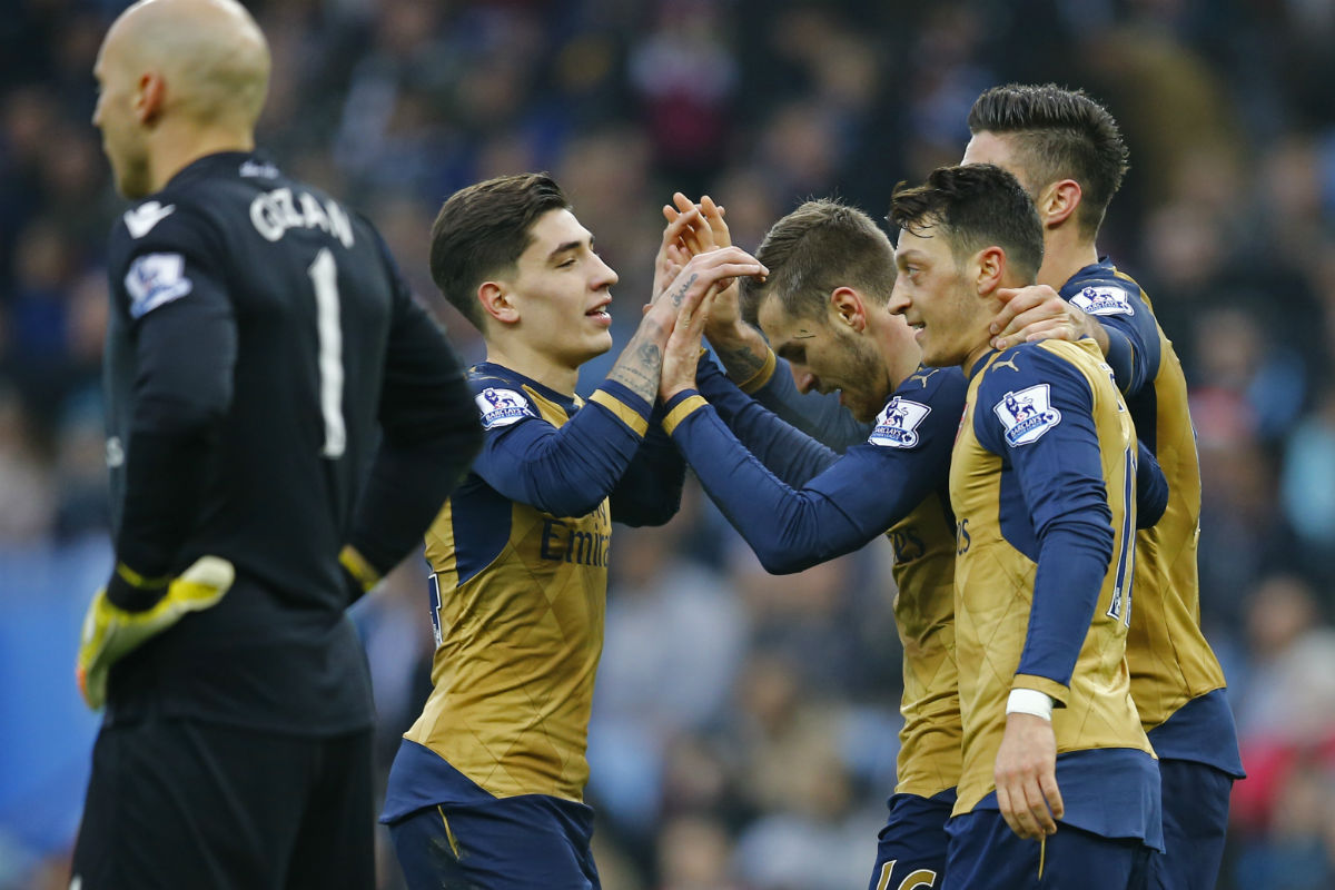 El Arsenal ganó al Aston Villa (Reuters)