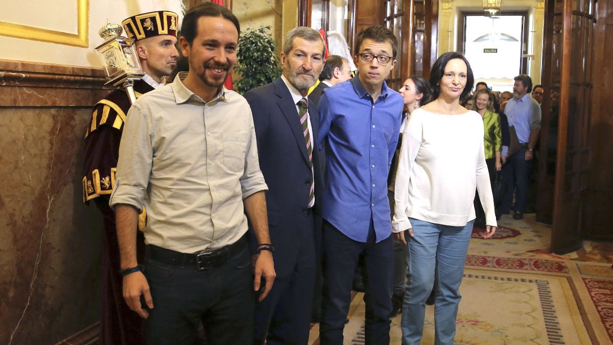 Pablo Iglesias, Julio Rodríguez, Iñigo Errejón y Carolina Bescansa (Foto: Efe).