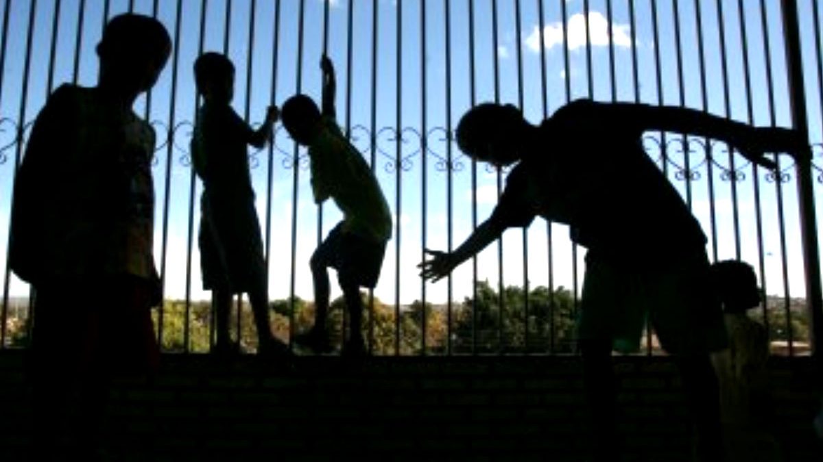 Imagen de unos niños jugando en la calle (Fuente: Ministerio del Interior).